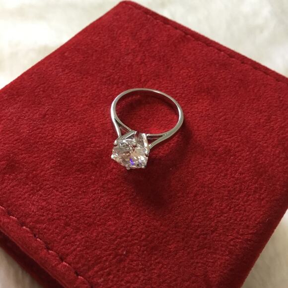 Sterling Silver Crystal Solitaire Ring - Picture 3 of 7